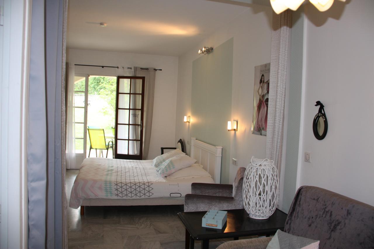 Villa Manon Муан-Сарту Екстериор снимка